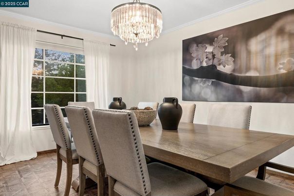 Chandelier, Dining room, Interior