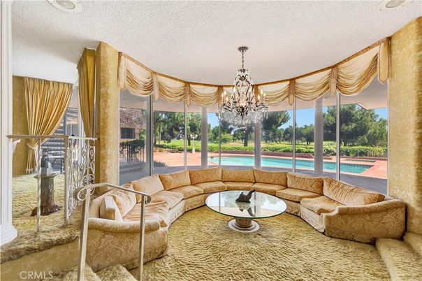 Chandelier, Interior, Living room