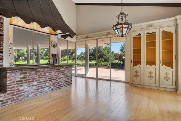 Interior, Pendant Lights, Wood Texture Flooring