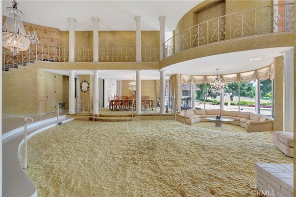 Chandelier, Dining room, Interior, Living room, Recessed Lighting