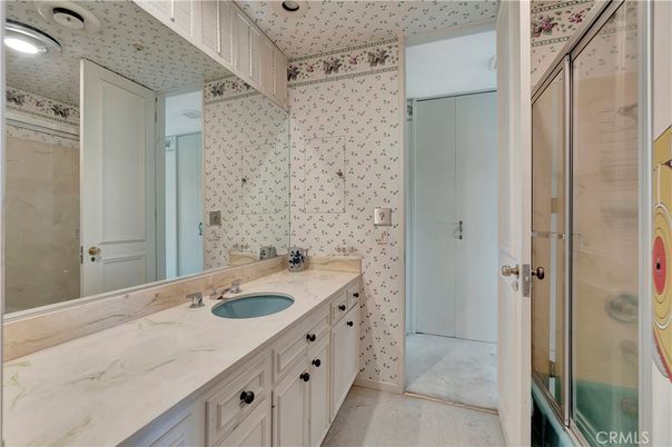 Bathroom, Dual Sink Vanities, Glass Shower, Interior