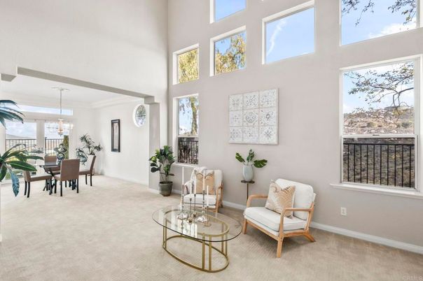 Chandelier, Dining room, Interior, Living room