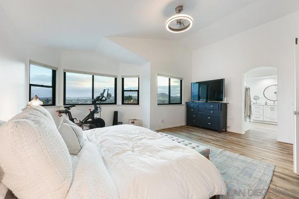 Bedroom, Fitness Equipment, Interior, Wood Texture Flooring