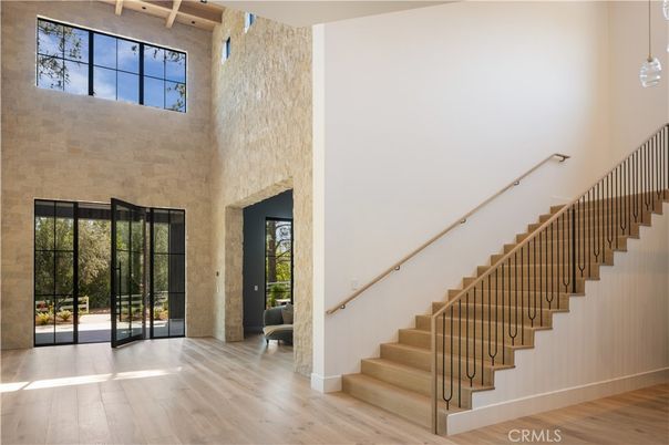 Interior, Pendant Lights, Wood Texture Flooring