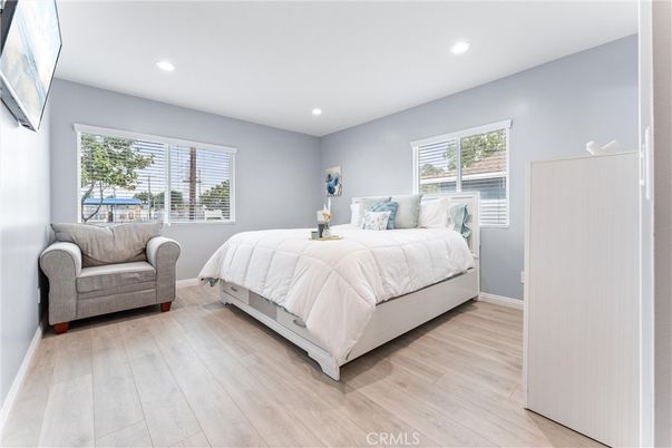 Bedroom, Interior, Recessed Lighting, Wood Texture Flooring