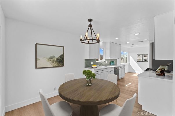 Dining room, Interior, Kitchen, Pendant Lights, Recessed Lighting, Wood Texture Flooring
