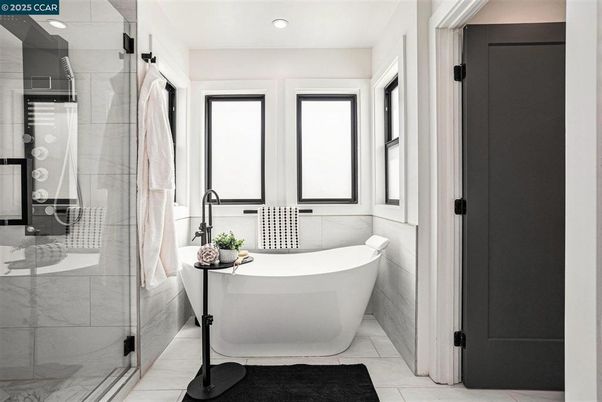 Bathroom, Free Standing Baths, Glass Shower, Interior, Recessed Lighting