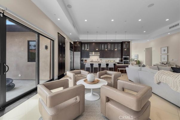 Interior, Kitchen, Living room, Pendant Lights, Recessed Lighting, Stainless Steel Appliances