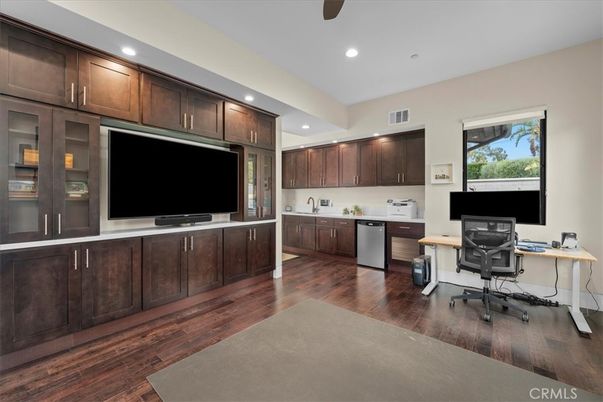 Home Office, Interior, Kitchen, Recessed Lighting, Wood Texture Flooring