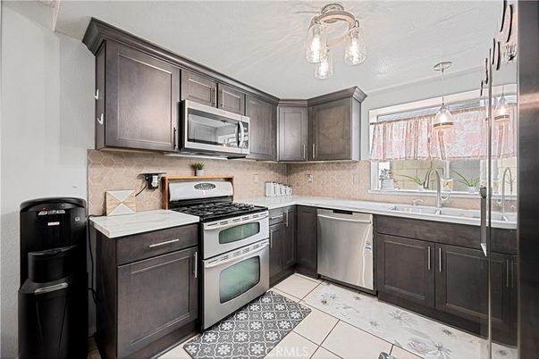 Interior, Kitchen, Pendant Lights, Stainless Steel Appliances