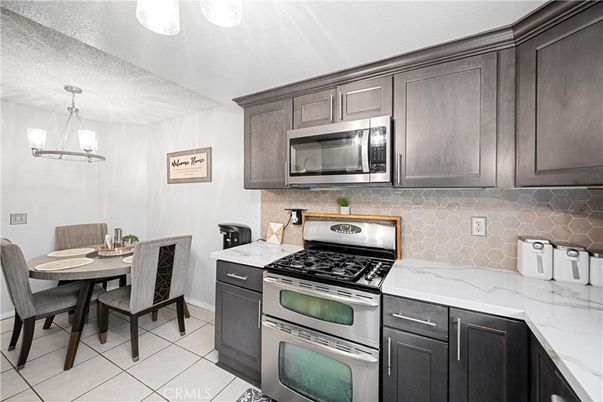 Dining room, Interior, Kitchen, Pendant Lights