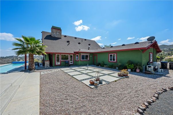 Backyard, Exterior, Pool