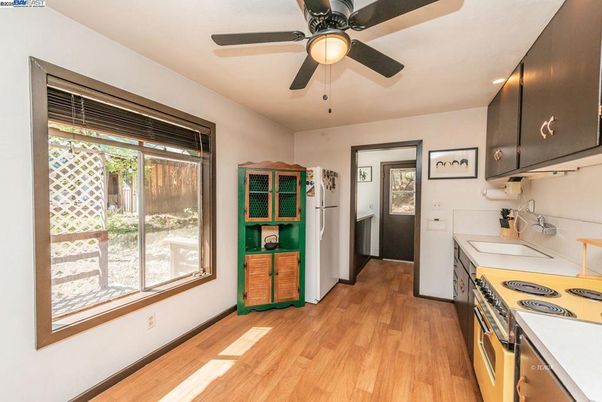 Interior, Kitchen, Wood Texture Flooring
