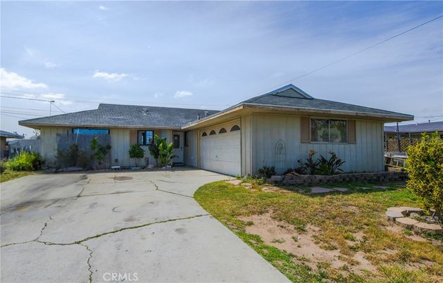Attached, Backyard, Exterior, Facade, Ranch
