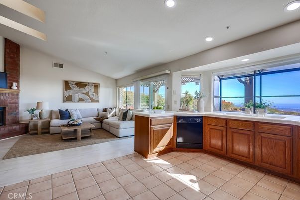 Fireplace, Interior, Living room, Recessed Lighting, Water
