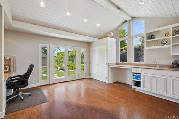 Home Office, Interior, Recessed Lighting, Wood Texture Flooring
