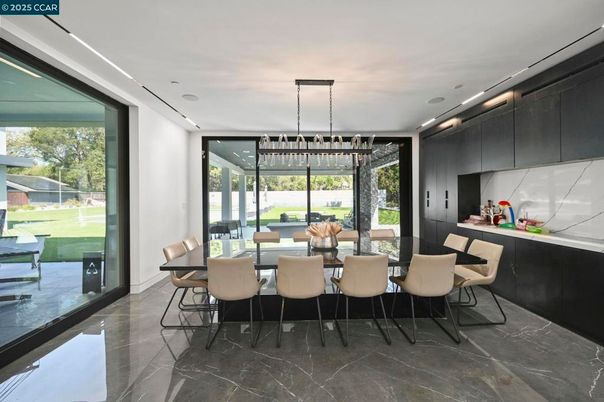 Dining room, Interior, Pendant Lights, Recessed Lighting