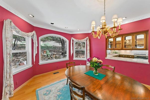 Chandelier, Dining room, Interior, Recessed Lighting, Wood Texture Flooring