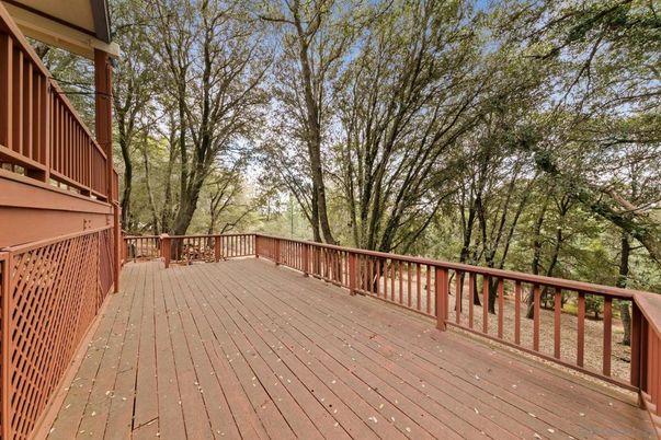 Exterior, Wood Texture Flooring