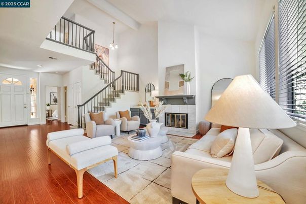 Fireplace, Interior, Living room, Pendant Lights, Recessed Lighting, Wood Texture Flooring
