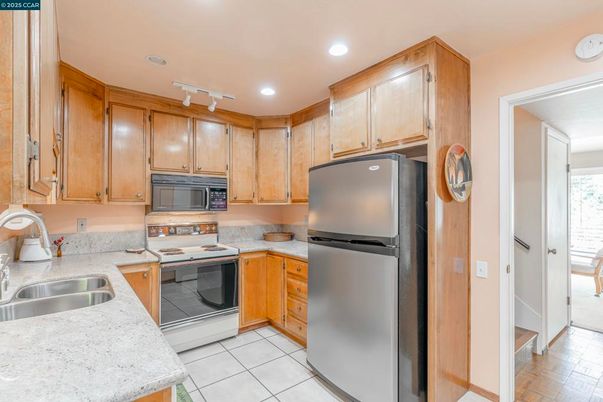 Interior, Kitchen, Recessed Lighting