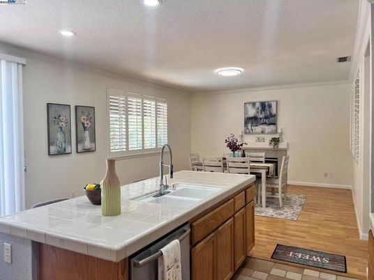 Dining room, Interior, Kitchen, Recessed Lighting, Tile Countertops, Wood Texture Flooring