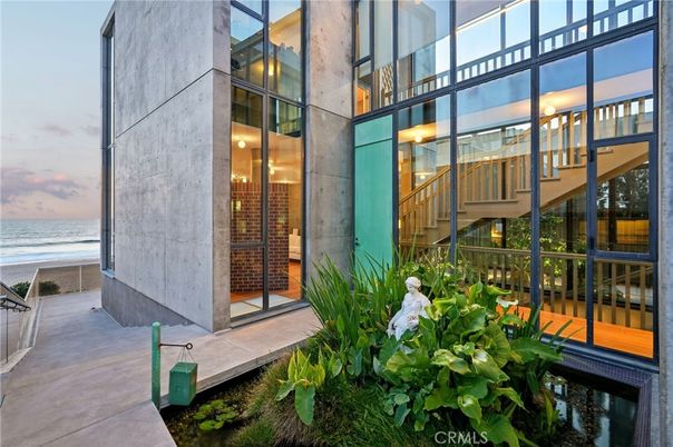 Exterior, Water