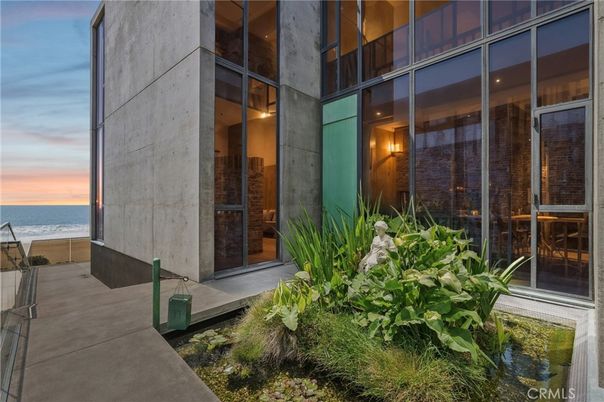 Exterior, Water