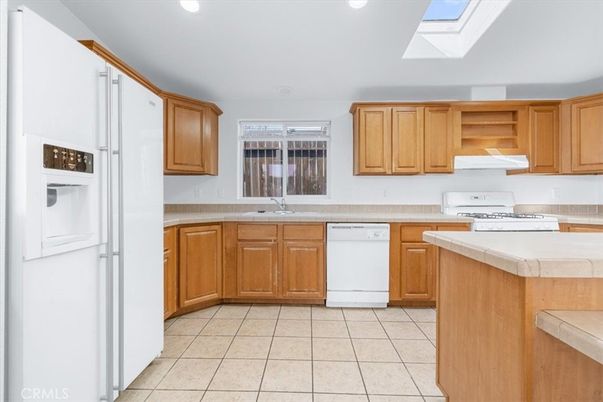Interior, Kitchen, Recessed Lighting, Tile Countertops