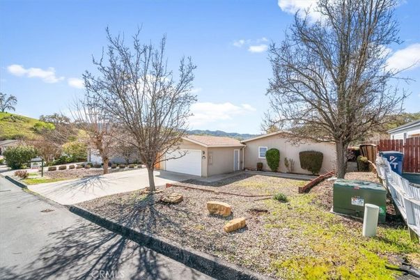 Backyard, Detached Garage, Exterior