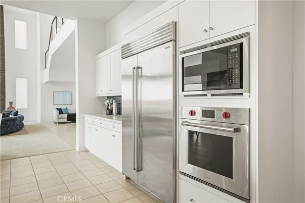 Interior, Kitchen, Stainless Steel Appliances