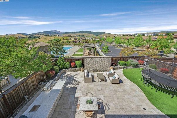 Exterior, Pool, Other