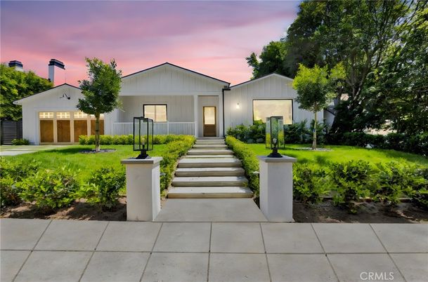 Attached, Backyard, Exterior, Facade, Farmhouse