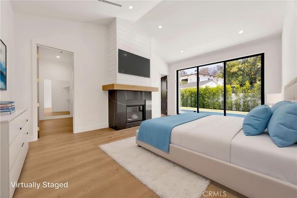 Bedroom, Fireplace, Interior, Recessed Lighting, Wood Texture Flooring
