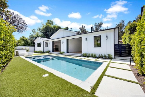 Backyard, Exterior, Pool
