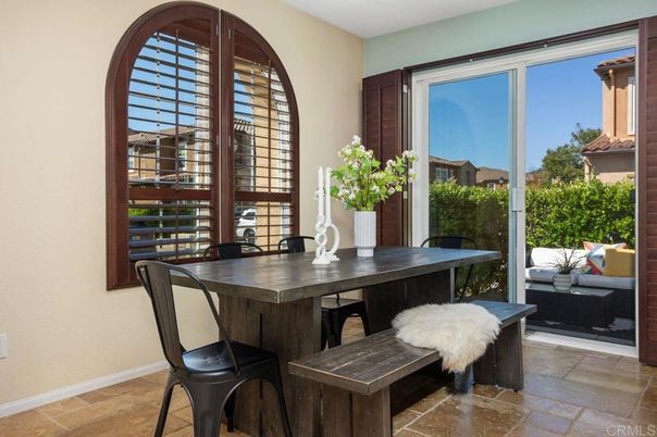 Dining room, Interior