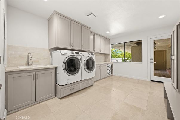 Interior, Recessed Lighting, Washer
