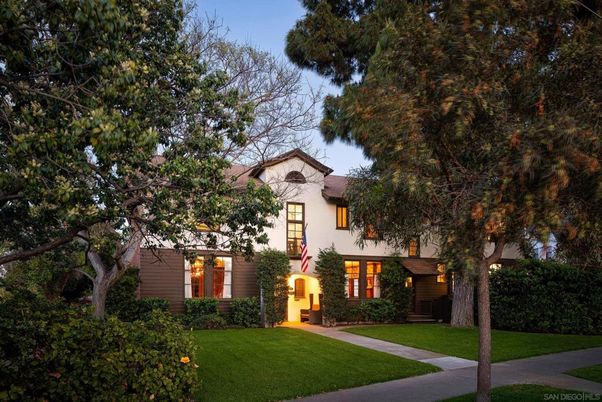 Backyard, Exterior, Facade, Georgian