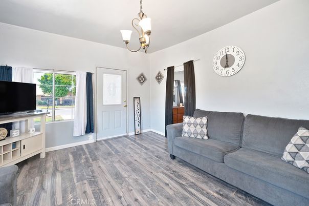Interior, Living room, Pendant Lights, Wood Texture Flooring