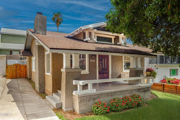 Exterior, Facade, American Craftsman