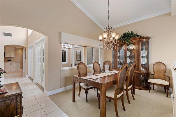Chandelier, Dining room, Interior