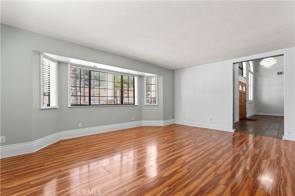Chandelier, Empty room, Interior, Wood Texture Flooring