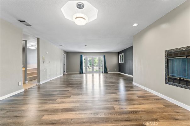 Empty room, Interior, Recessed Lighting, Wood Texture Flooring