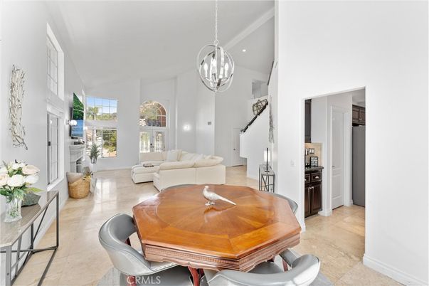 Dining room, Interior, Living room, Pendant Lights