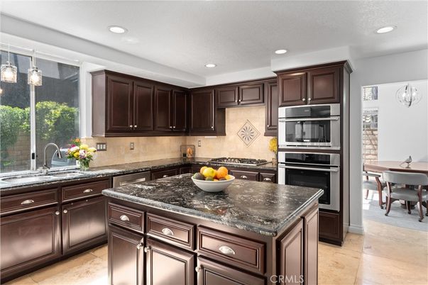 Dining room, Interior, Kitchen, Pendant Lights, Recessed Lighting, Stainless Steel Appliances