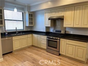 Interior, Kitchen, Pendant Lights, Stainless Steel Appliances, Wood Texture Flooring