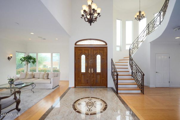 Chandelier, Interior, Recessed Lighting, Wood Texture Flooring