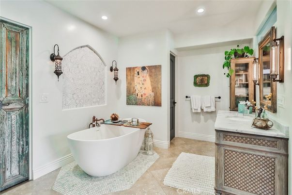 Bathroom, Free Standing Baths, Interior, Recessed Lighting