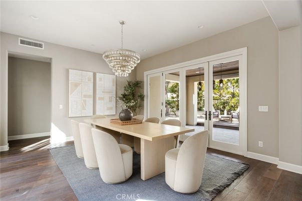 Chandelier, Dining room, Interior, Recessed Lighting, Wood Texture Flooring