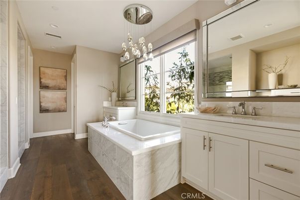 Bathroom, Interior, Pendant Lights, Recessed Lighting, Wood Texture Flooring